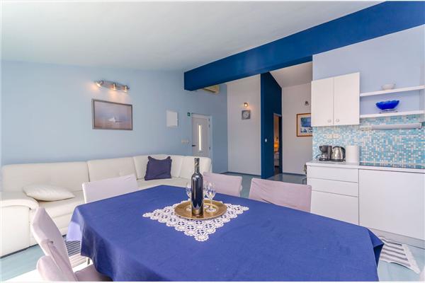 Apartment A2, for 5 persons