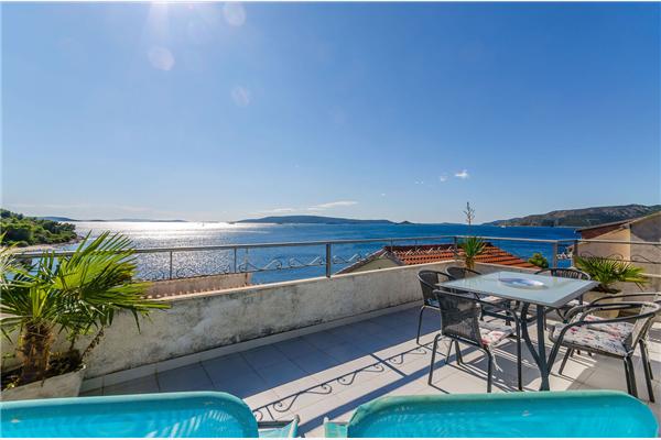 Apartment A2, for 5 persons