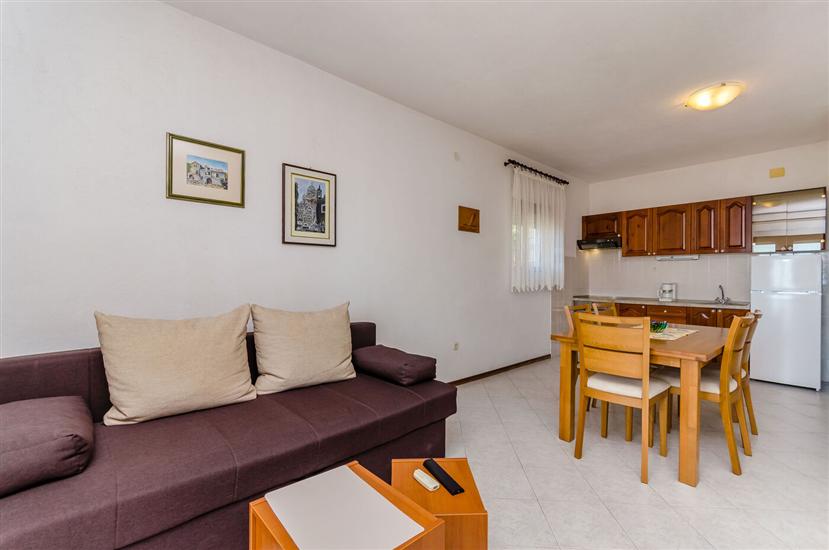 Apartment A1, for 5 persons