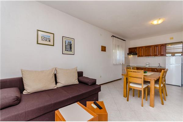 Apartment A1, for 5 persons