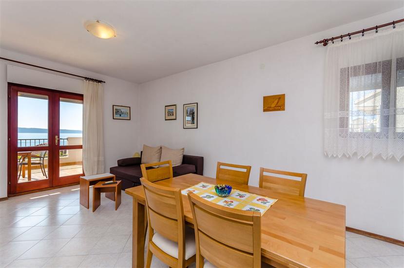Apartment A1, for 5 persons