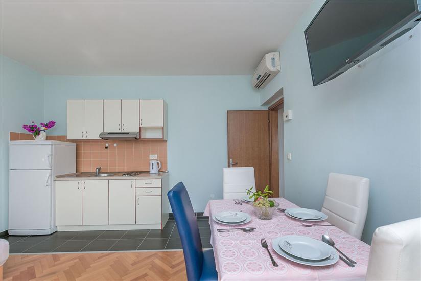 Apartment A5, for 4 persons