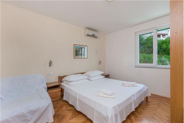 Apartment A7, for 4 persons