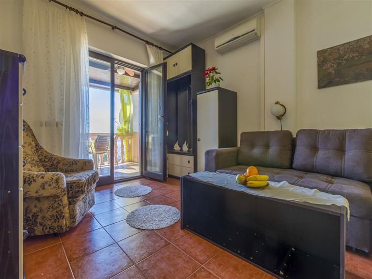 Apartment A1, for 5 persons
