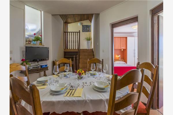 Apartment A1, for 5 persons