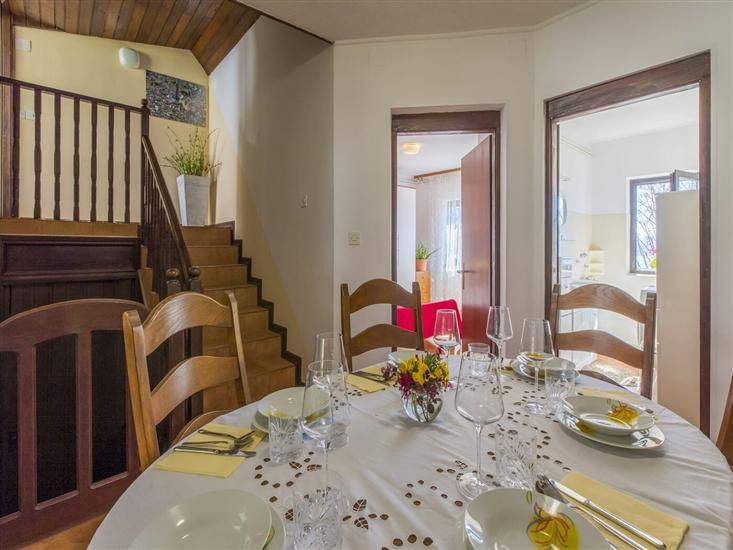 Apartment A1, for 5 persons