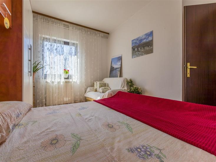 Apartment A1, for 5 persons