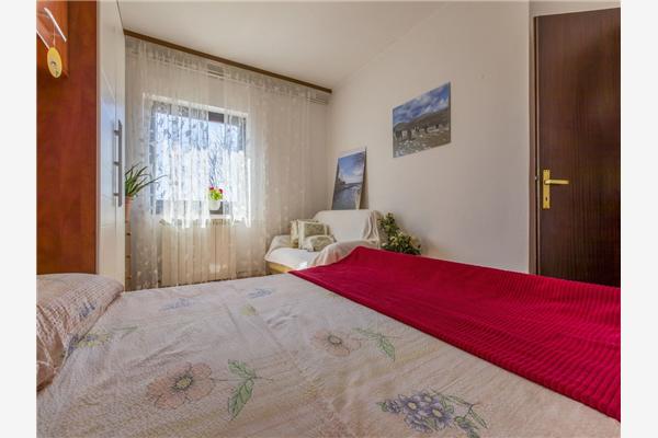 Apartment A1, for 5 persons