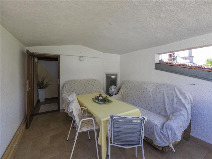 Apartment A1, for 5 persons