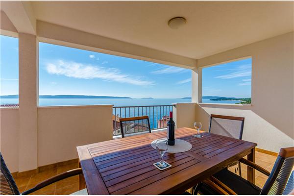 Apartment A2, for 5 persons