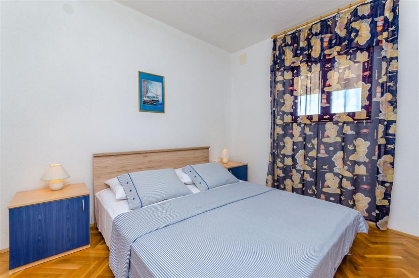 Apartment A2, for 5 persons