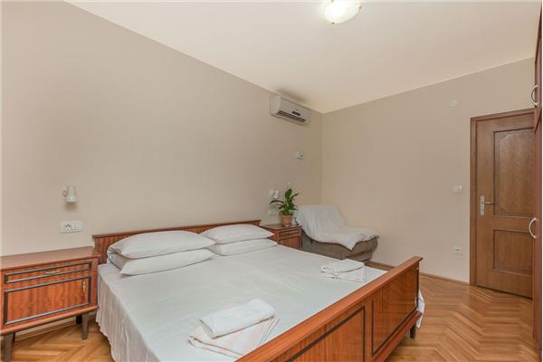 Apartment A9, for 3 persons