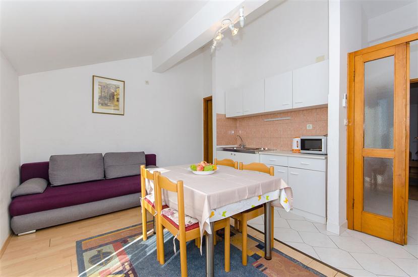 Apartment A2, for 4 persons
