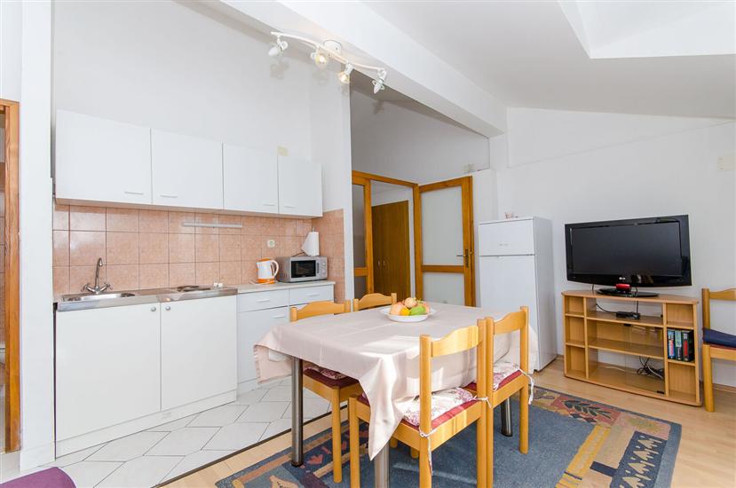 Apartment A2, for 4 persons