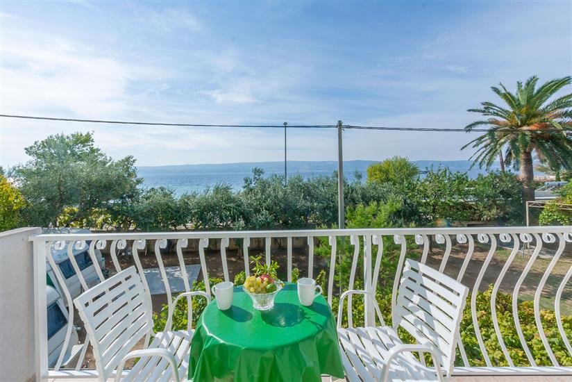 Apartment A11, for 5 persons