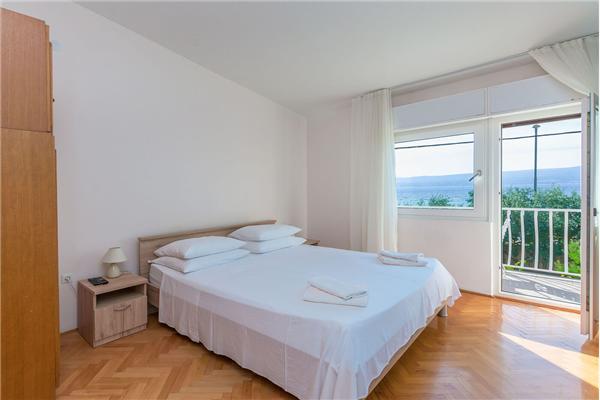 Apartment A11, for 5 persons