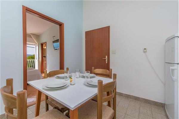 Apartment A11, for 5 persons