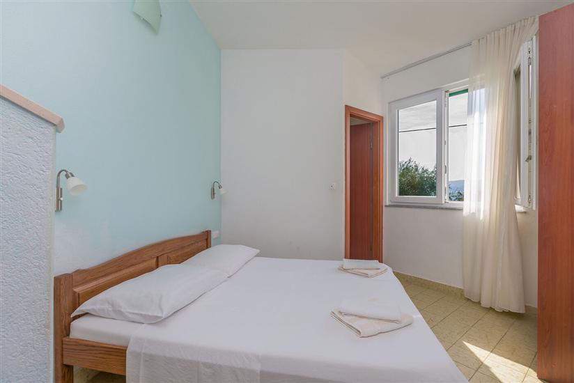 Apartment A11, for 5 persons