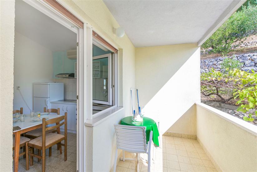 Apartment A11, for 5 persons