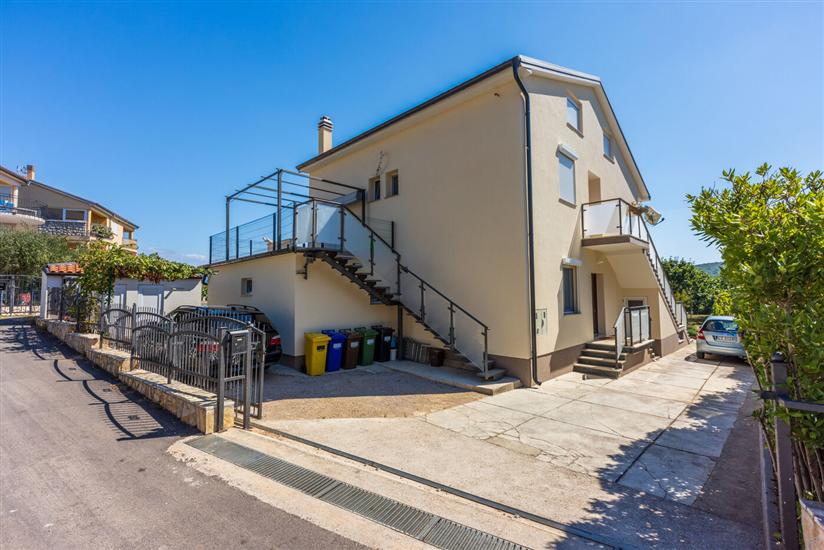 Apartments Star by the sea