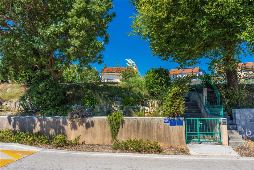 Apartments Star by the sea