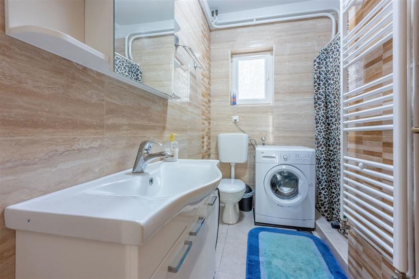 Apartment A1, for 6 persons