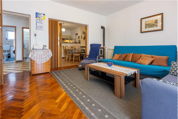 Apartment A1, for 6 persons