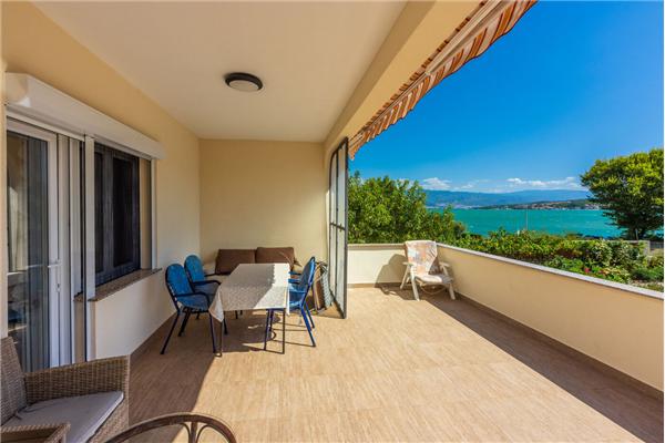 Apartment A1, for 6 persons