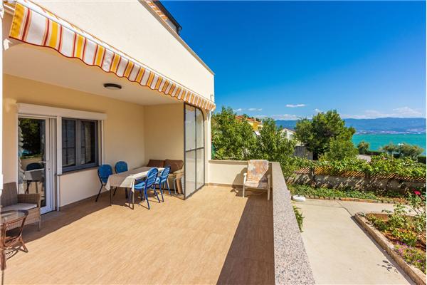 Apartment A1, for 6 persons