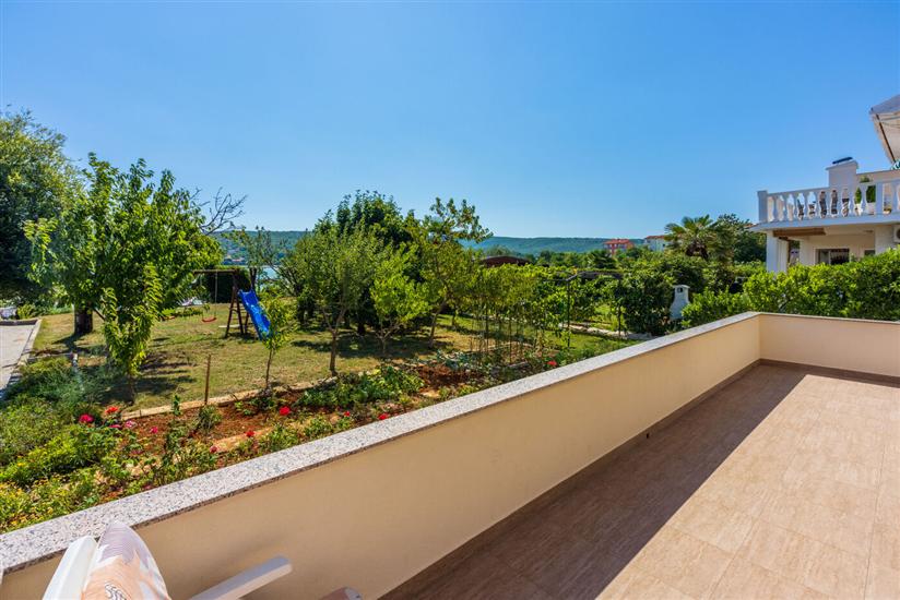 Apartment A1, for 6 persons