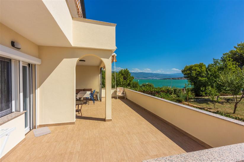 Apartment A1, for 6 persons