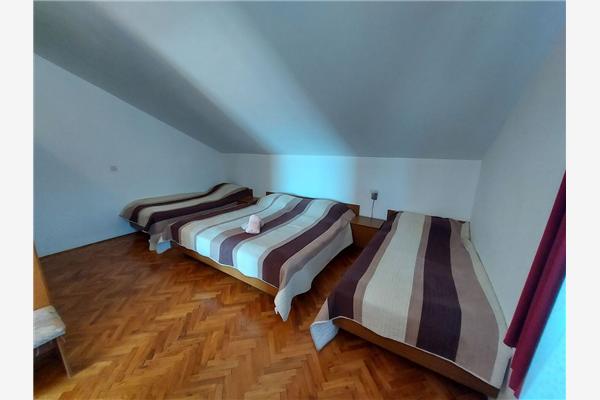 Apartment A4, for 4 persons