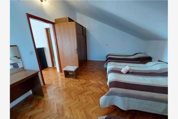 Apartment A4, for 4 persons