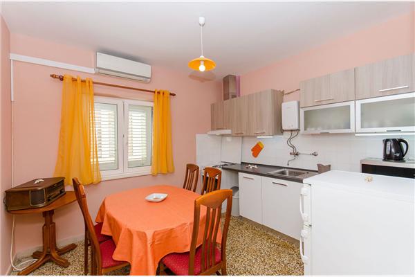 Apartment A1, for 2 persons