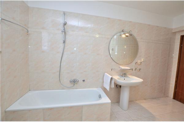 Apartment A1, for 7 persons