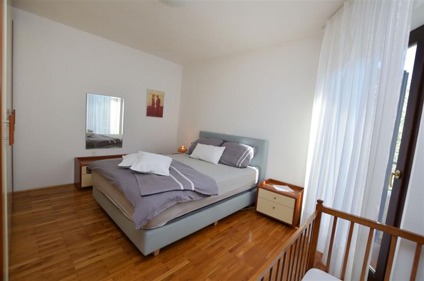 Apartment A1, for 7 persons