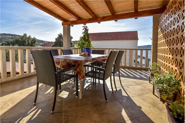 Apartment A5, for 5 persons