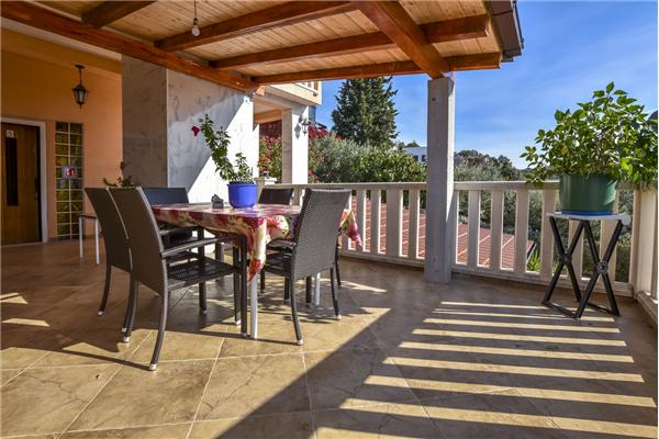 Apartment A5, for 5 persons