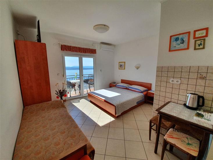 Apartment A1, for 3 persons