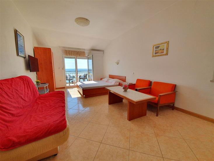 Apartment A2, for 3 persons