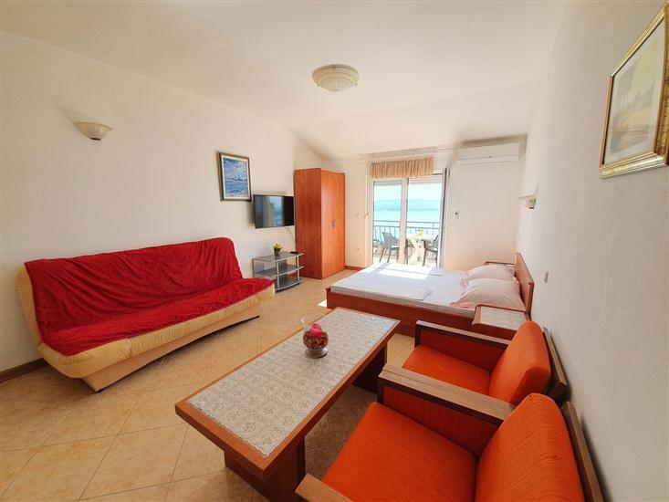 Apartment A2, for 3 persons