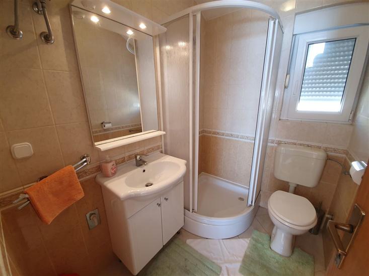 Apartment A2, for 3 persons