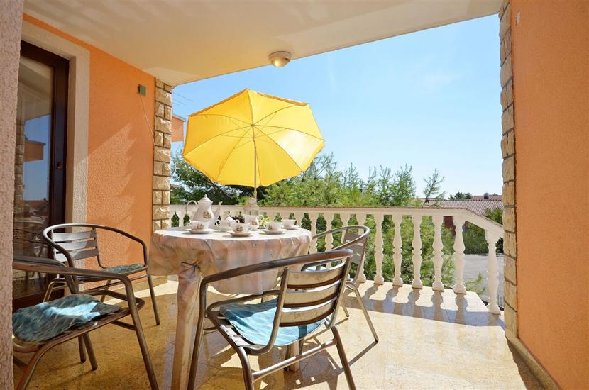 Apartment A4, for 4 persons