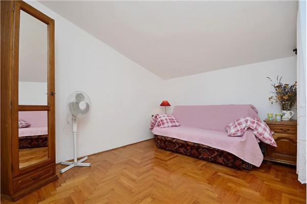 Apartment A4, for 4 persons