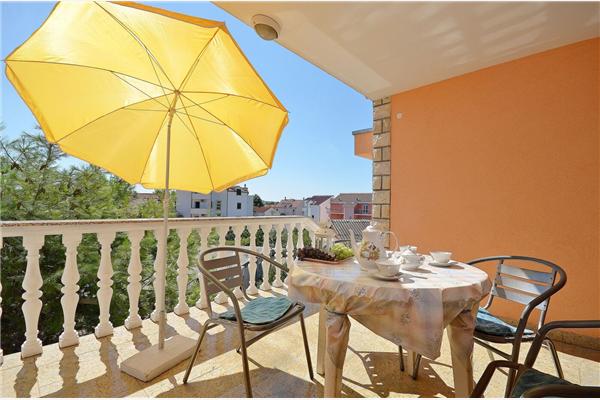 Apartment A4, for 4 persons