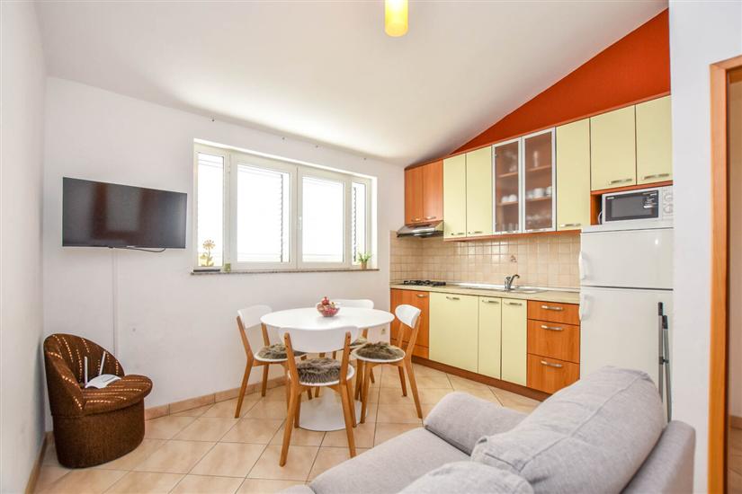 Apartment A1, for 5 persons