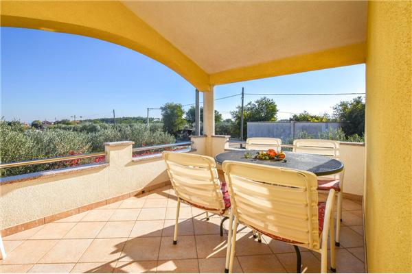 Apartment A1, for 5 persons