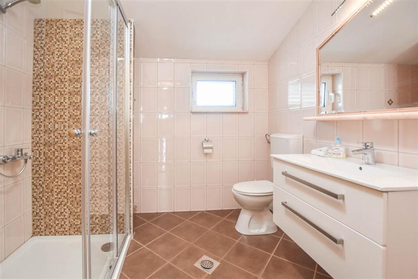 Apartment A3, for 6 persons