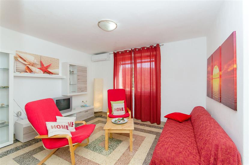 Apartment A1, for 5 persons