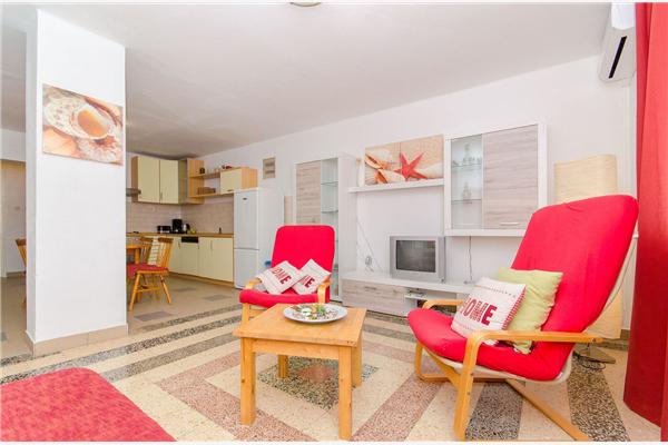 Apartment A1, for 5 persons